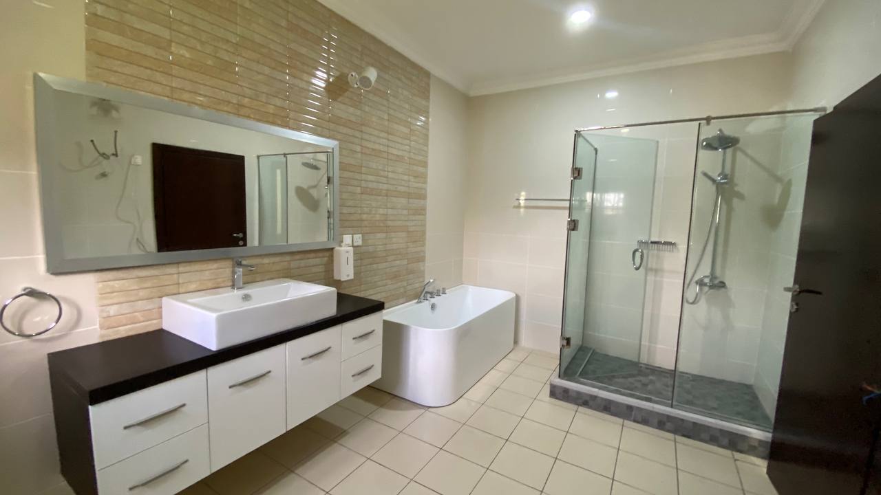 Five (5) Bedroom Townhouse with Boys' Quarters For Rent in a Gated Community at Cantonments