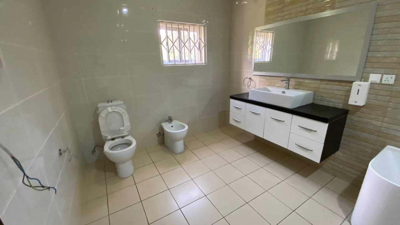 Five (5) Bedroom Townhouse with Boys' Quarters For Rent in a Gated Community at Cantonments