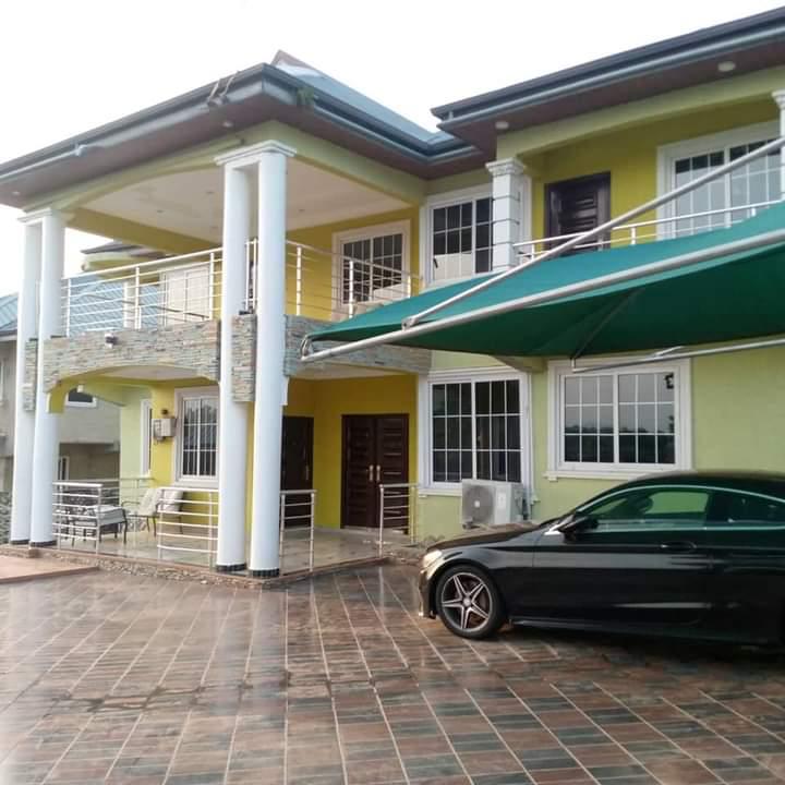 Five (5) Bedroom Unfurnished House For Sale at Nsawam Pampaso