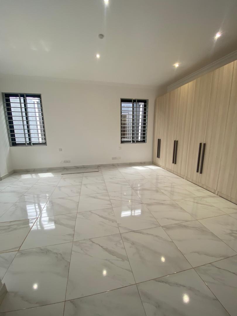 Four (4) Bedroom House for Sale at Oyarifa