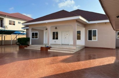 Four 4-Bedroom House for Sale in Baatsona