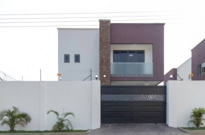 Four (4) Bedroom House with  Boys' Quarters For Rent at Abelenkpe