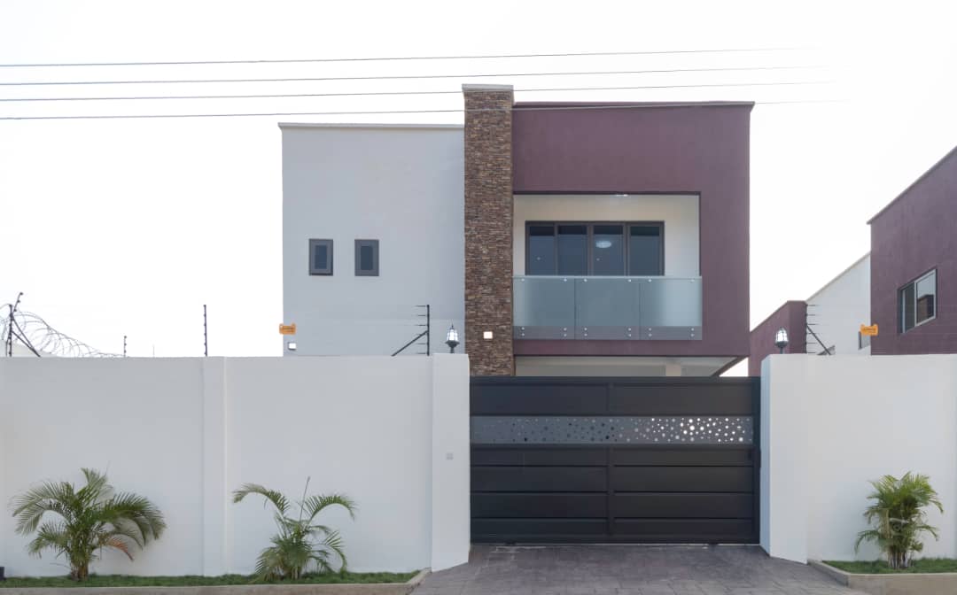 Four (4) Bedroom House with  Boys' Quarters For Rent at Abelenkpe