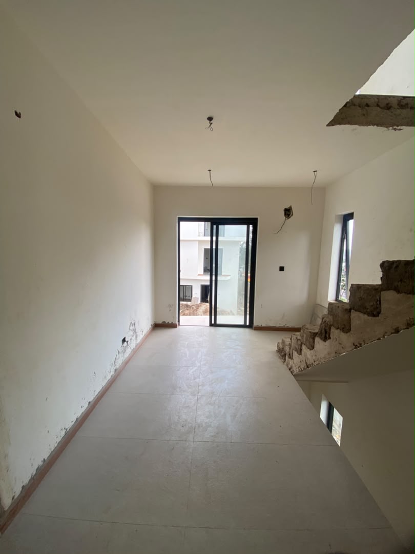 Four (4) Bedroom Townhouse with Boys' Quarters For Sale in a Gated Community at Roman Ridge