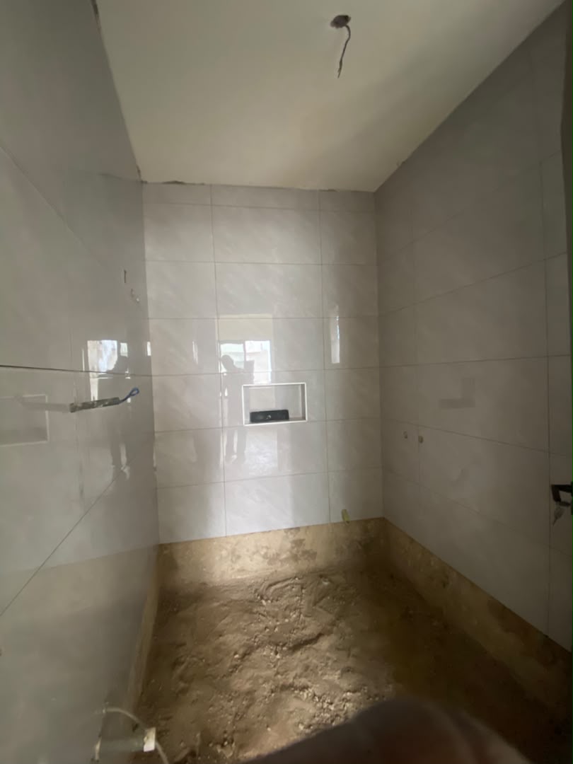 Four (4) Bedroom Townhouse with Boys' Quarters For Sale in a Gated Community at Roman Ridge