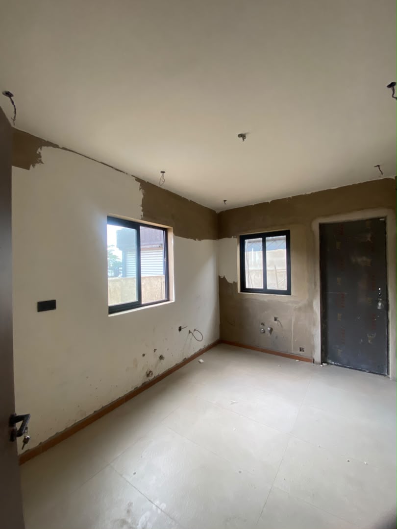 Four (4) Bedroom Townhouse with Boys' Quarters For Sale in a Gated Community at Roman Ridge