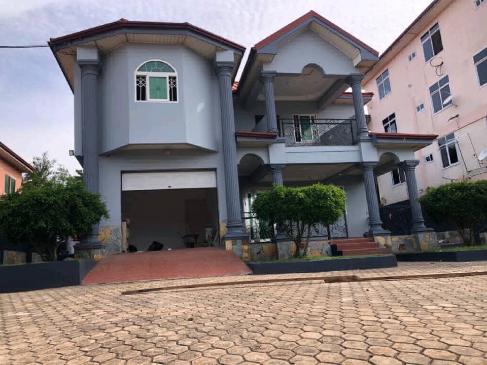 Four 4-Bedroom House with Boy’s Quarters for Sale/Rent at Achimota