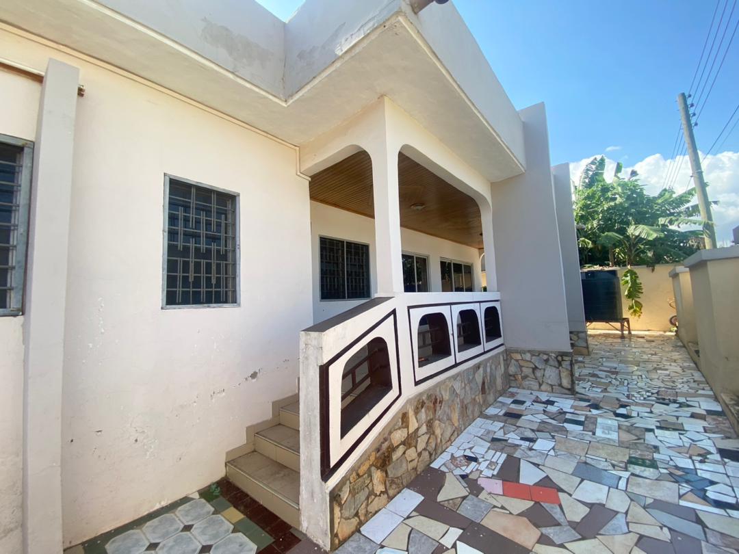 Four4-Bedroom Self-Compound for Rent at Tantra