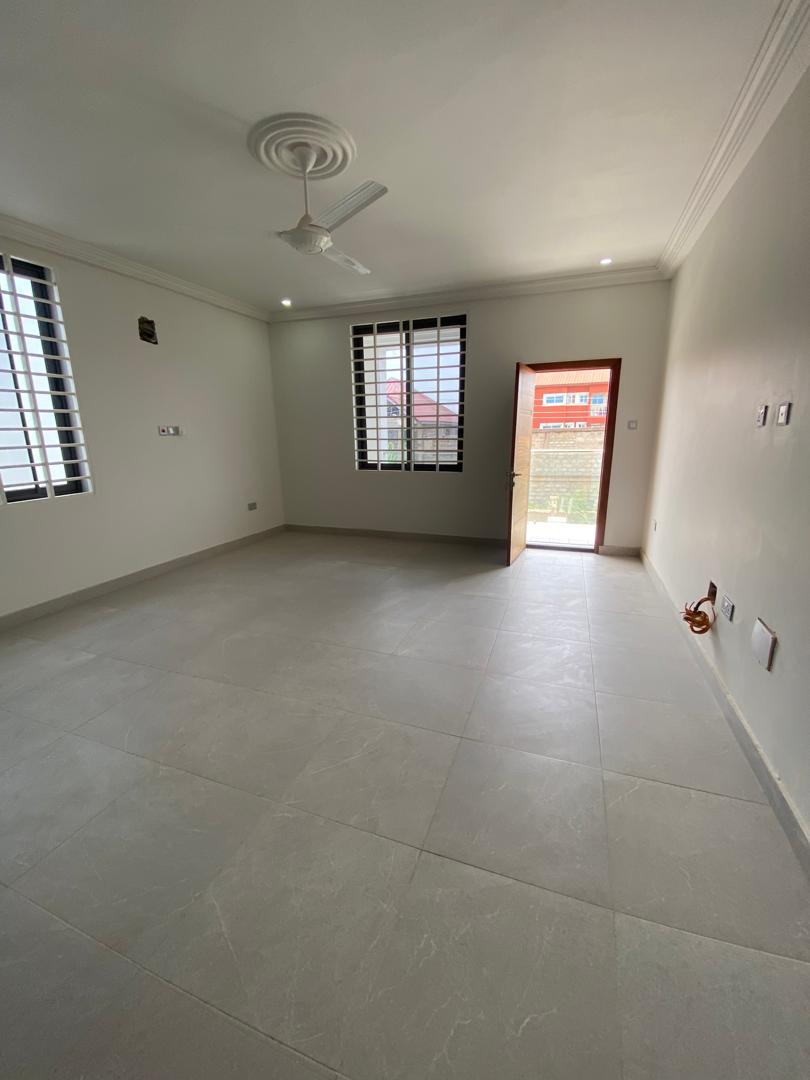 Four 4-Bedroom Townhouse for Sale at Spintex