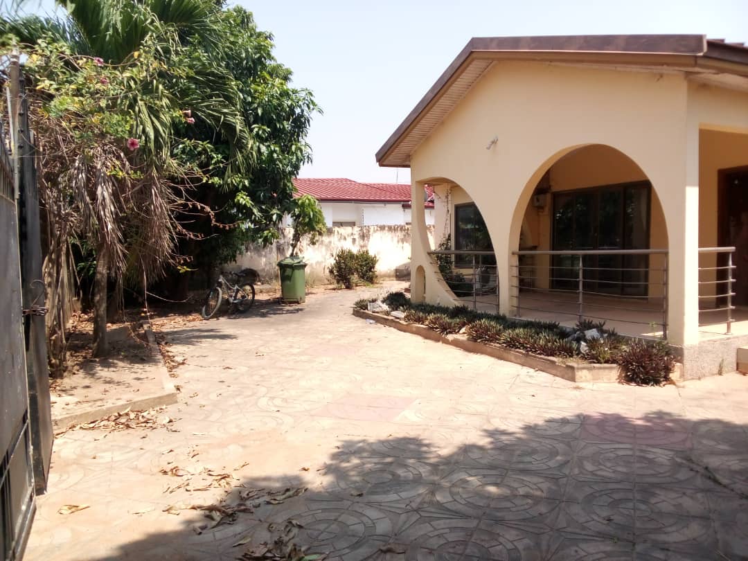 Four 4-Bedrooms House for Sale at Agbogba