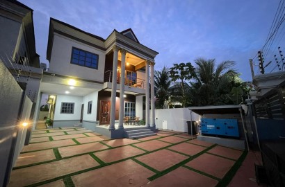 Four (4) Bedroom Fully Furnished House For Rent at Westland