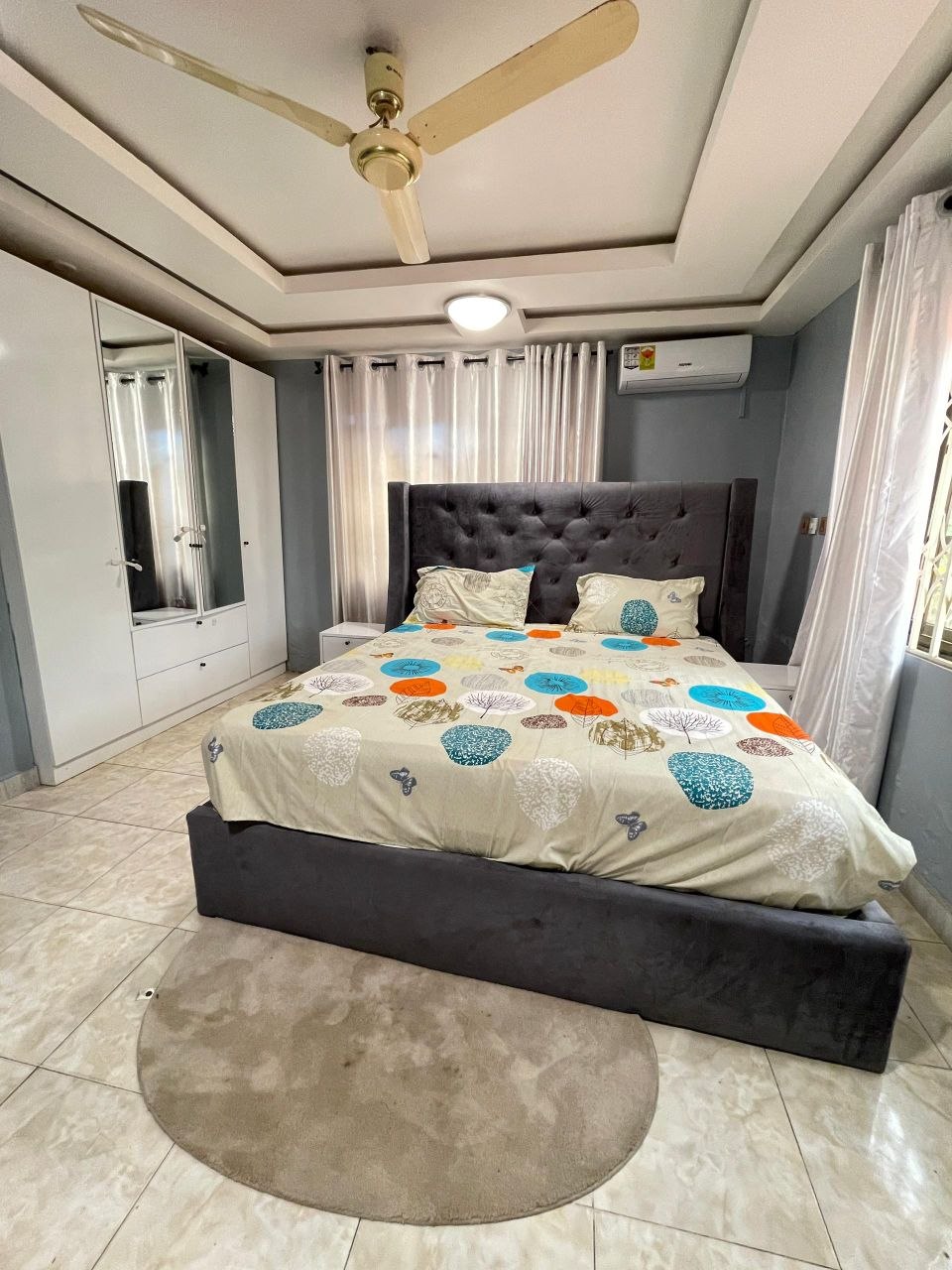 Four (4) Bedroom Furnished Apartment For Rent at Madina