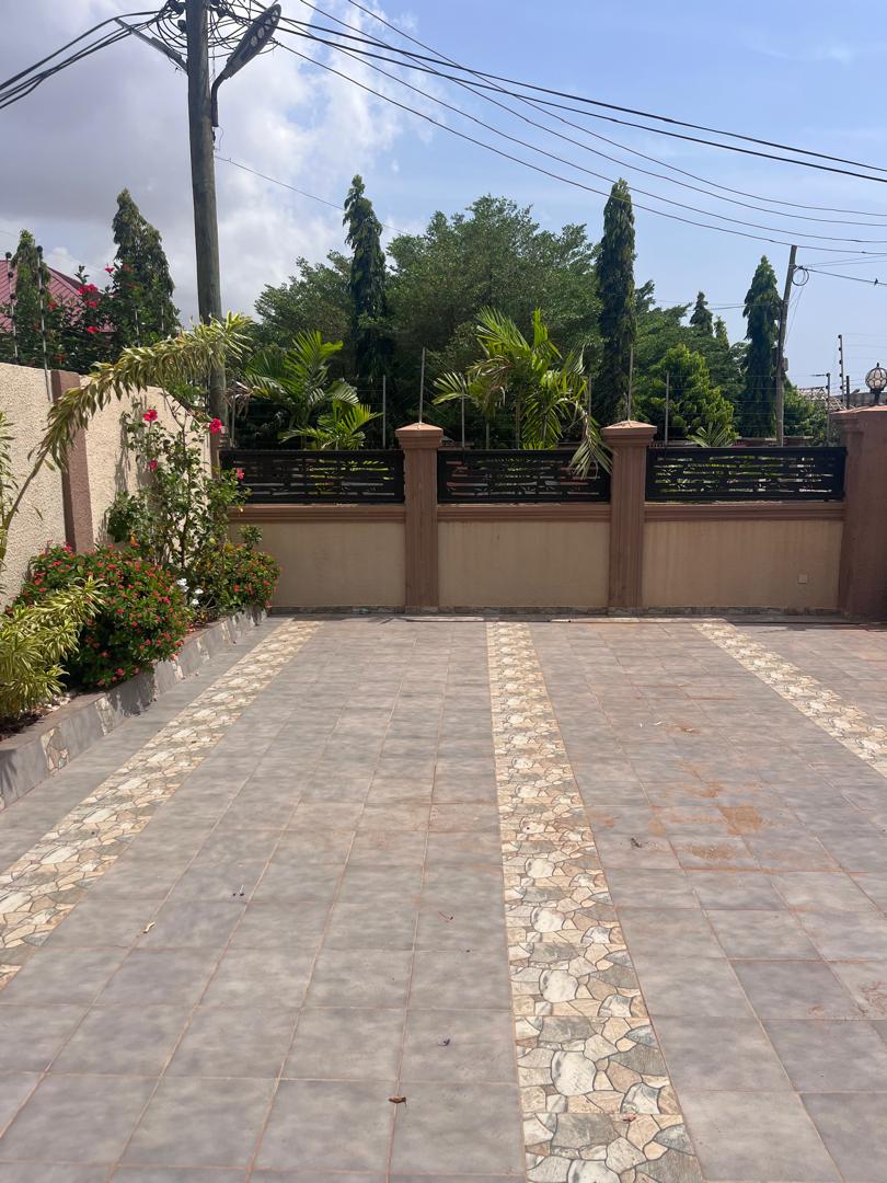 Four (4) Bedroom Furnished House with Boys For Rent at Tse Addo