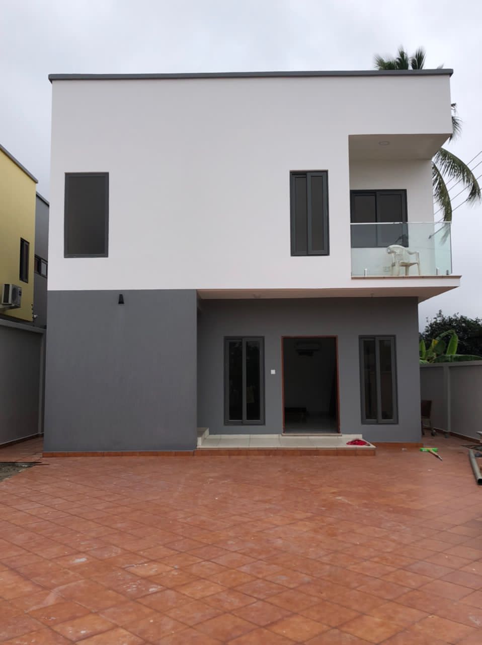 FOUR BEDROOM HOUSE AT DZORWULU FOR RENT