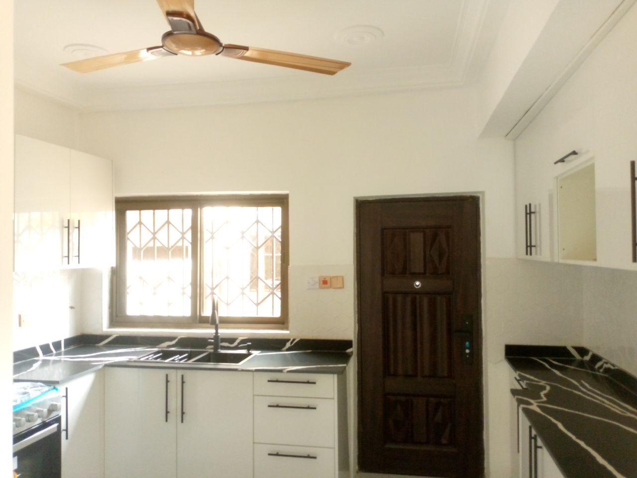 Four (4) Bedroom House For Rent at Abelemkpe