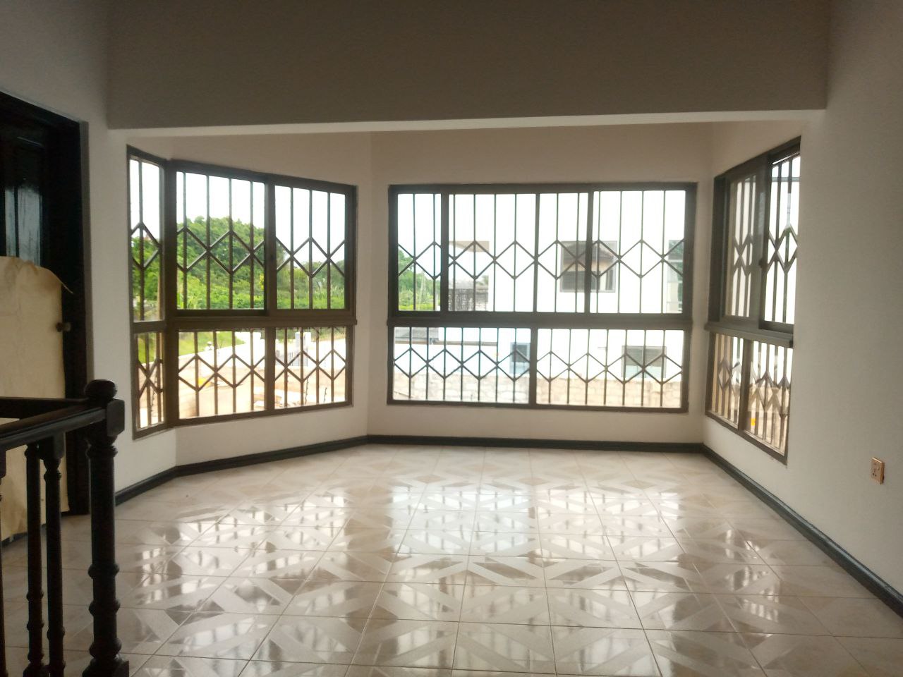 Four (4) Bedroom House For Rent at Abelemkpe