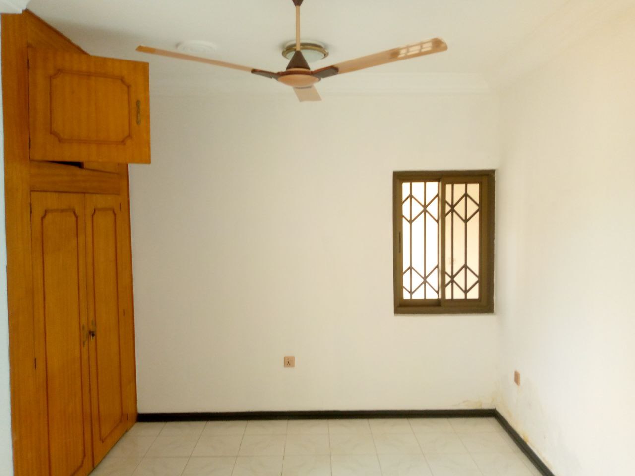 Four (4) Bedroom House For Rent at Abelemkpe