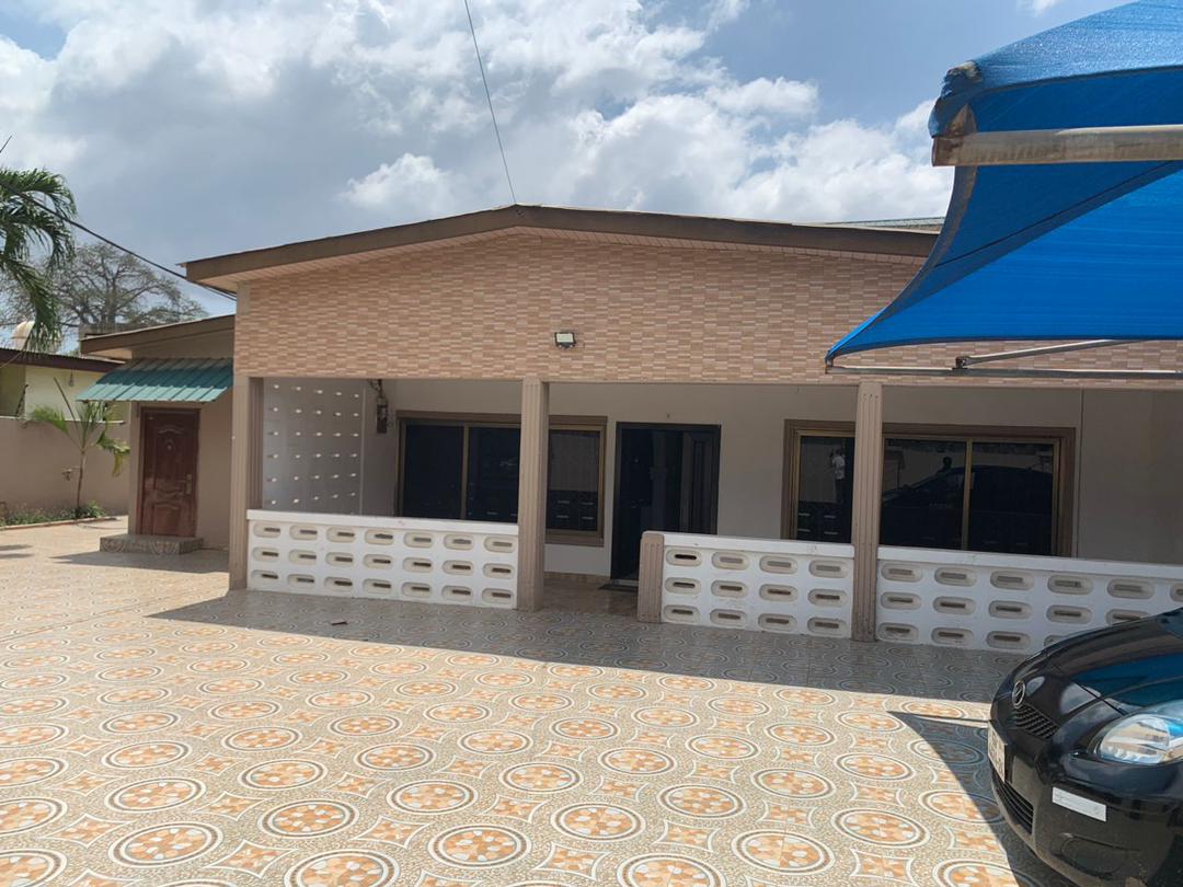 Four (4) Bedroom House For Rent at Achimota