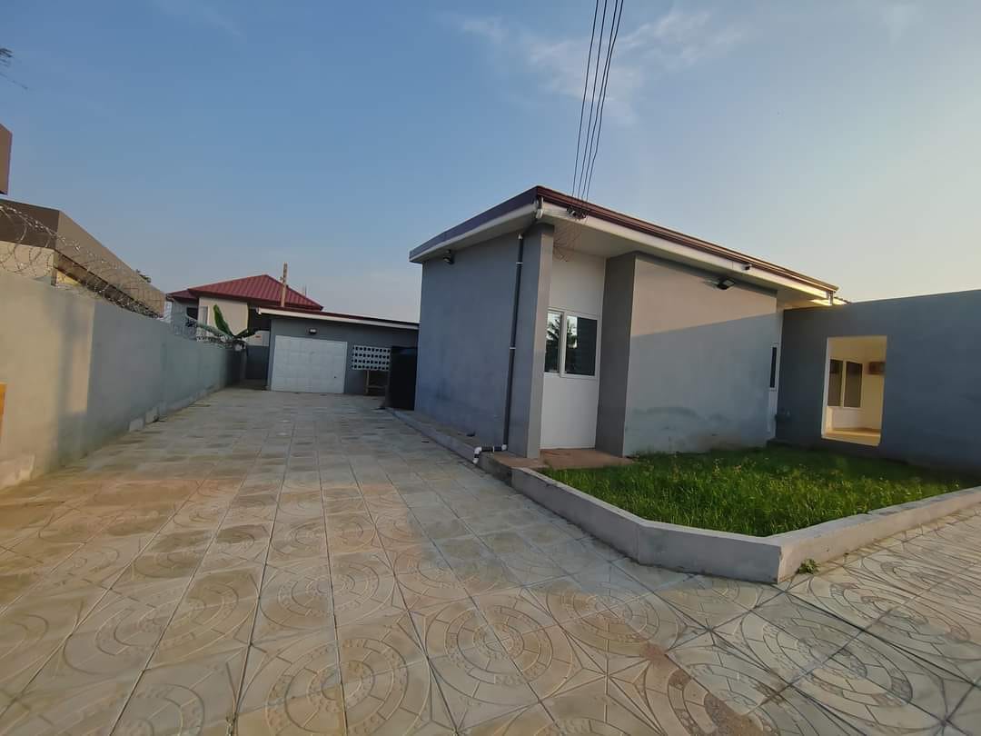 Four (4) Bedroom House For Rent at Adenta