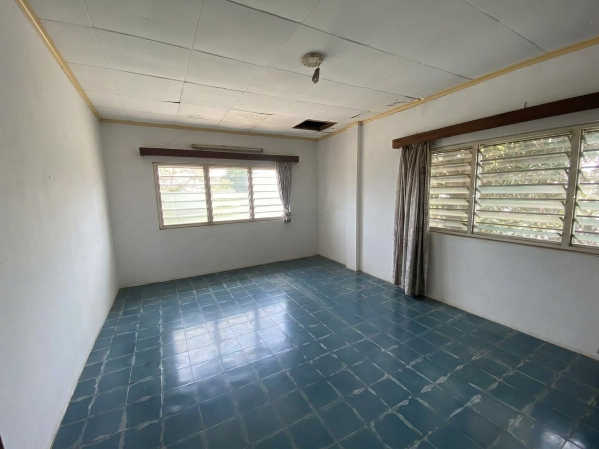 Four (4) Bedroom House For Rent at Airport Residential Area