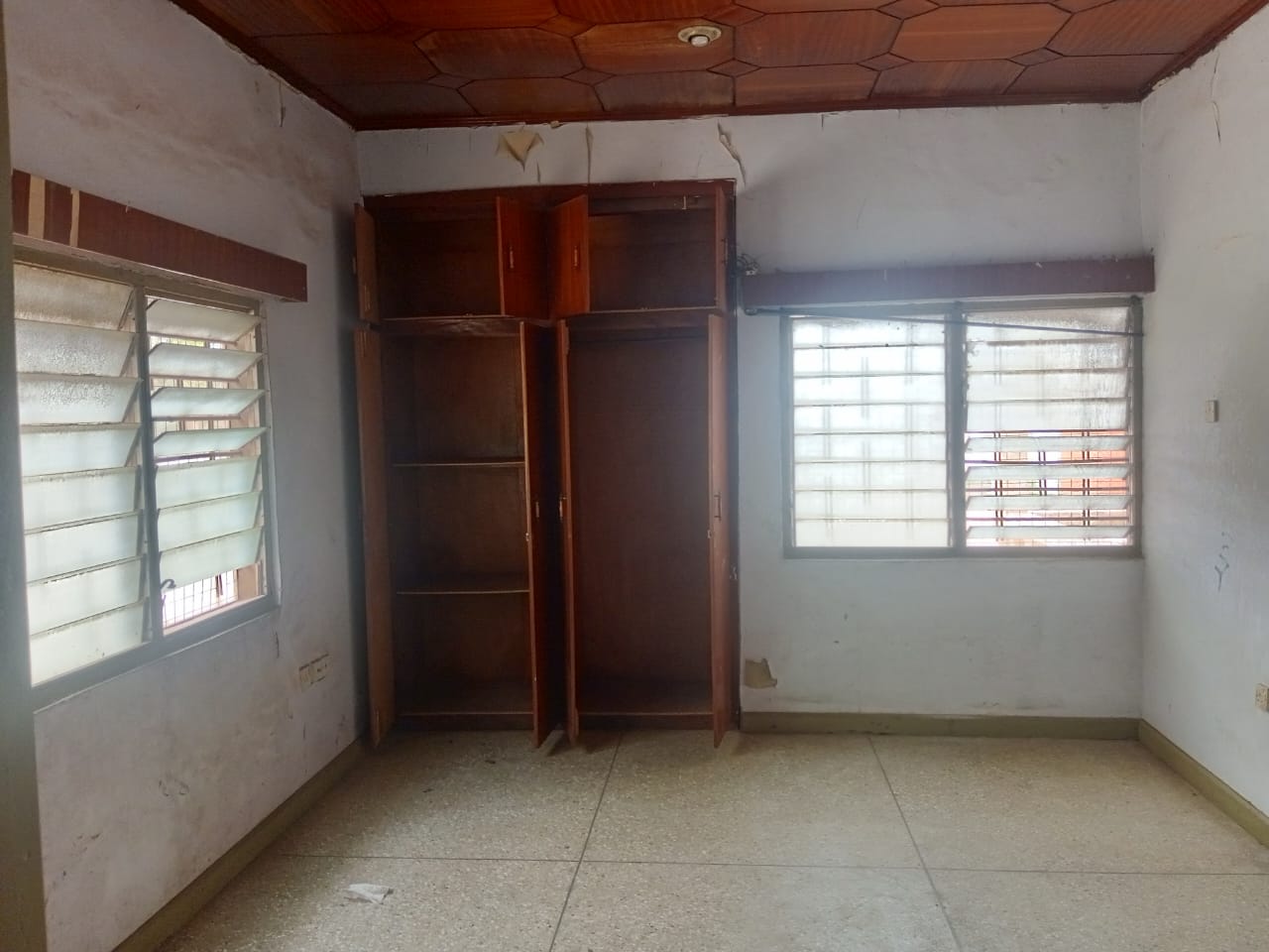 Four (4) Bedroom House For Rent at Ashaley Botwe