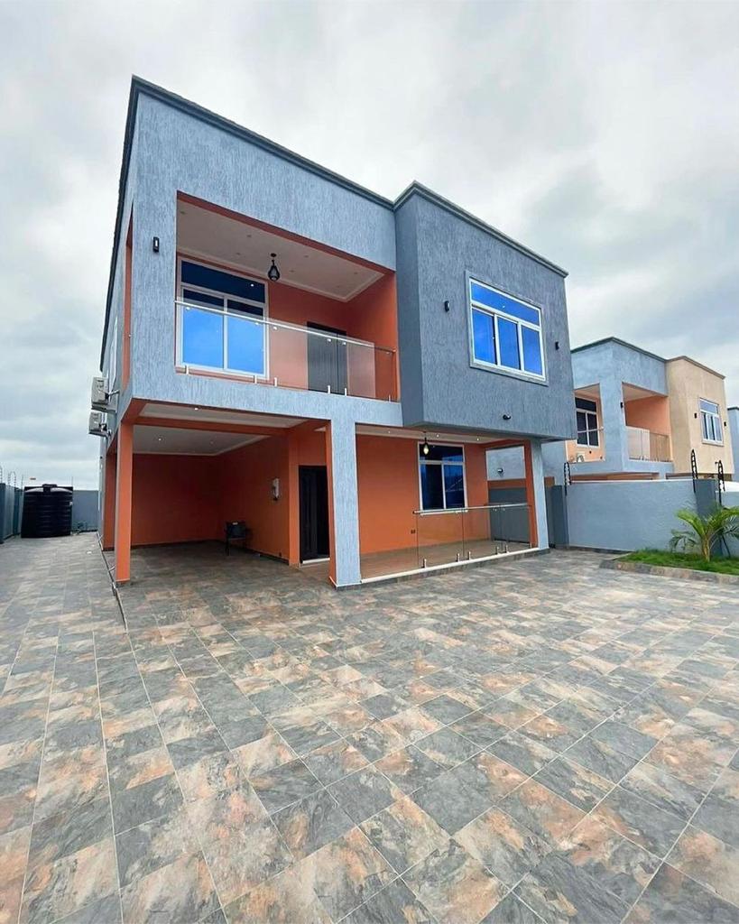 Four (4) Bedroom House For Rent at Ayi Mensah