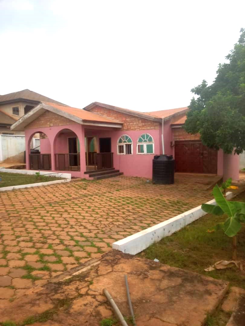 Four (4) Bedroom House For Rent at Kumasi Sokoban