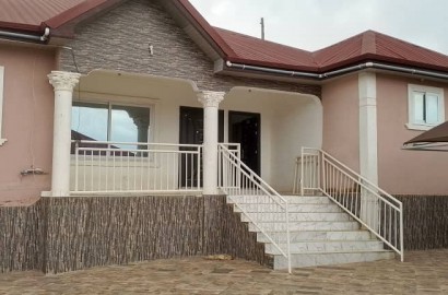 Four (4) Bedroom House For Rent at Kwabenya