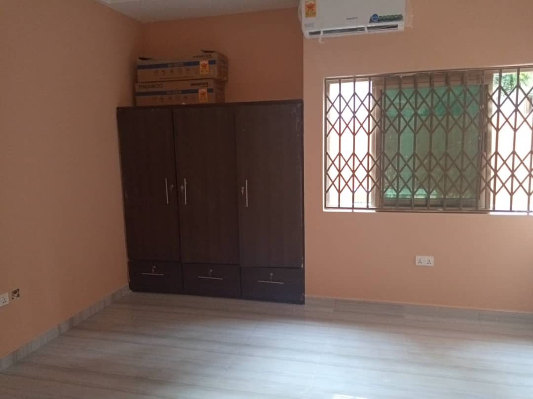 Four (4) Bedroom House For Rent at New Bortianor