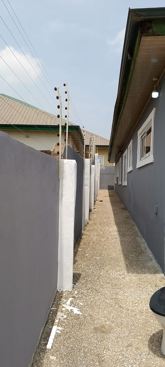 Four (4) Bedroom House For Rent at Pokuase ACP