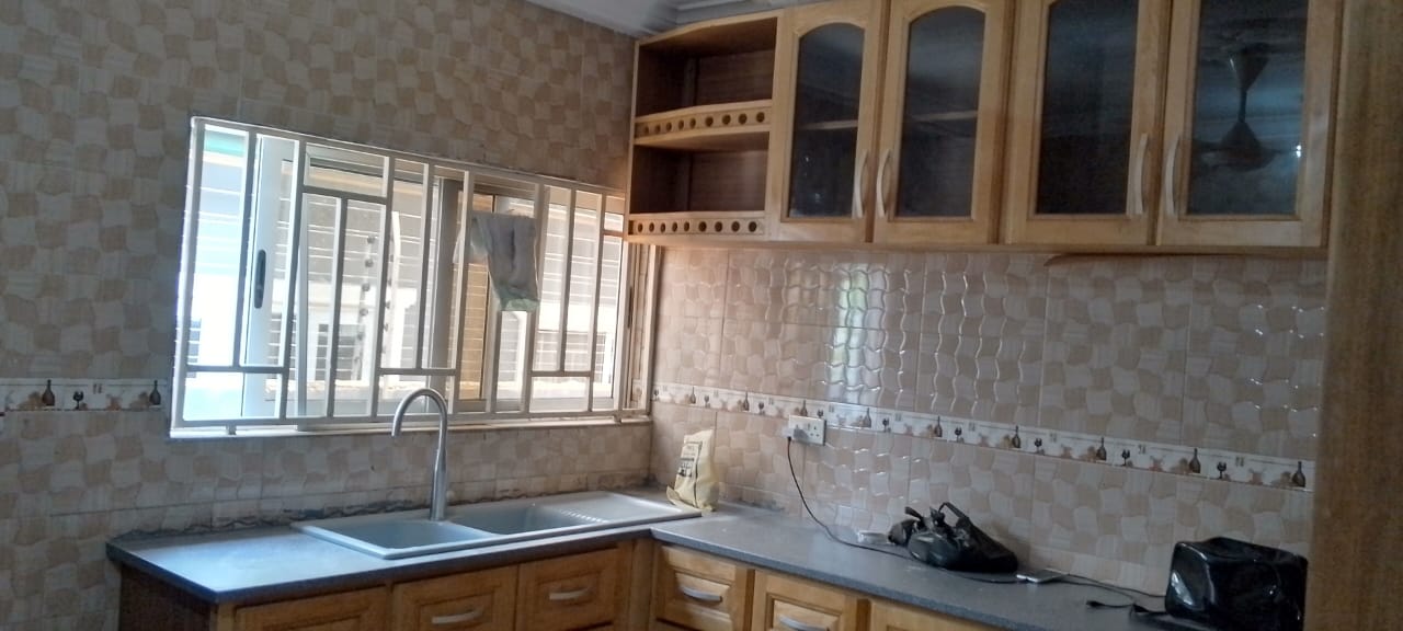 Four (4) Bedroom House For Rent at Pokuase ACP