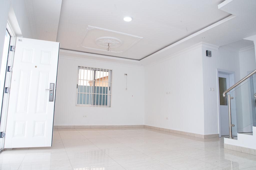 Four (4) Bedroom House For Rent at Spintex 