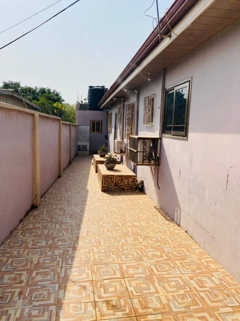 Four (4) Bedroom House For Rent at Teshie Bushroad