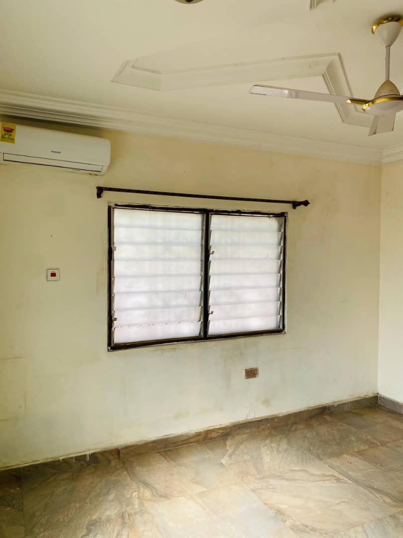 Four (4) Bedroom House For Rent at Teshie Bushroad