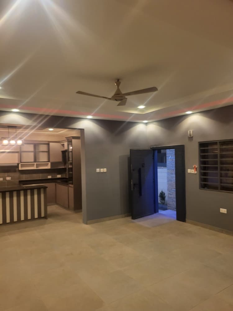 Four (4) Bedroom House For Rent at Tse Addo 