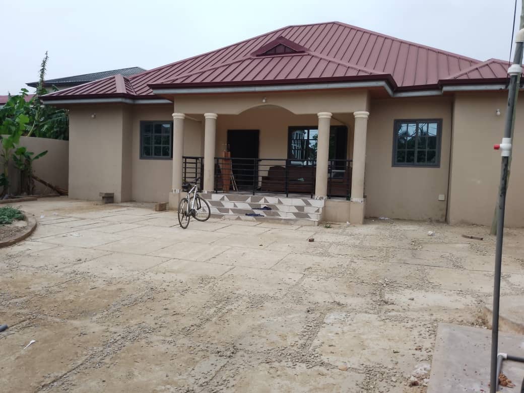 Four (4) Bedroom House For Rent at Tse Addo Burma Hills