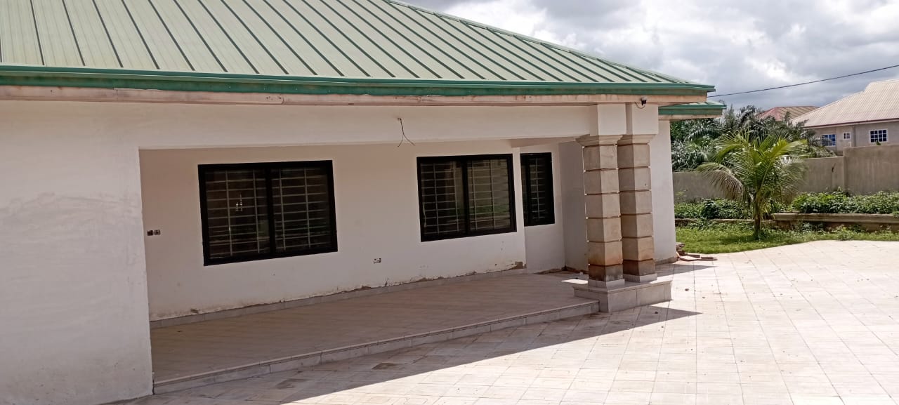 Four (4) Bedroom House for Sale at Kumasi Daban-Patuda