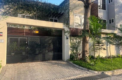 Four (4) Bedroom House For Sale at Labone