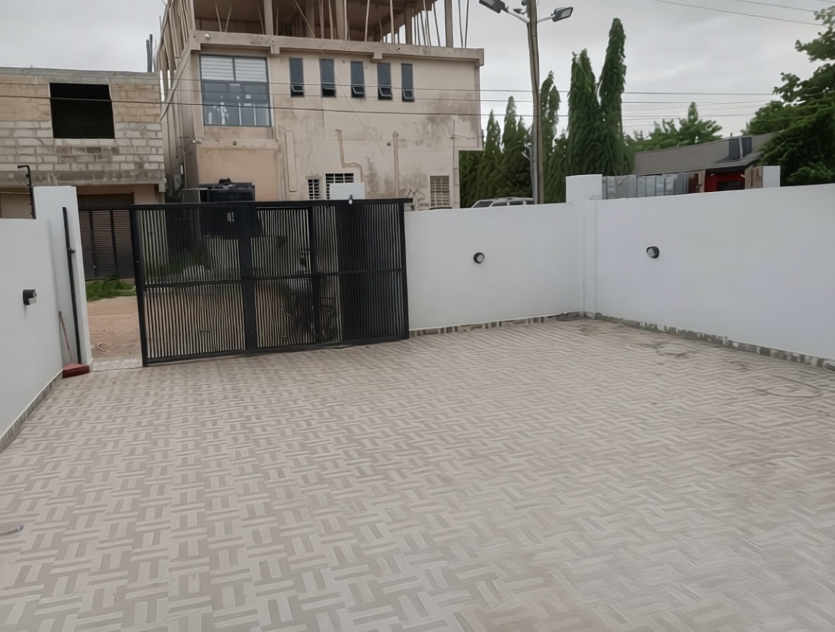 Four (4) Bedroom House For Sale at Lakeside