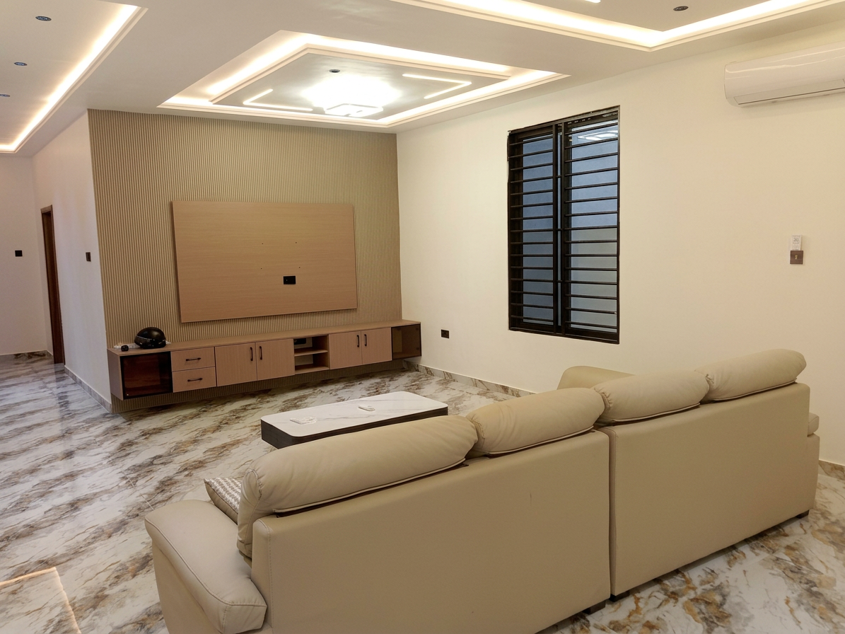 Four (4) Bedroom House For Sale at Lakeside