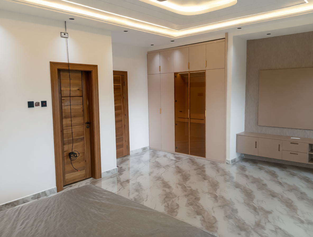 Four (4) Bedroom House For Sale at Lakeside