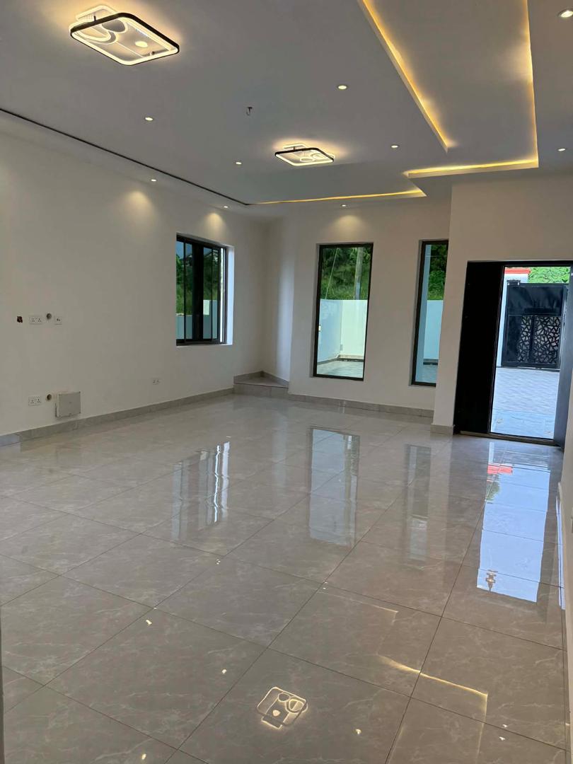 Four (4) Bedroom House For Sale at Pokuase ACP Estate