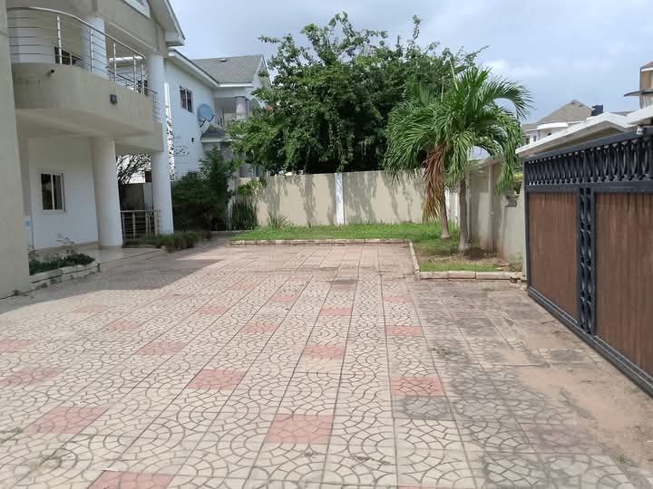 Four (4) Bedroom House with Staff Quarters For Rent at East Legon Adjiringanor