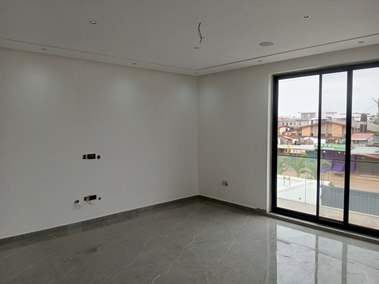 Four (4) Bedroom House with Swimming Pool For Sale at Lakeside