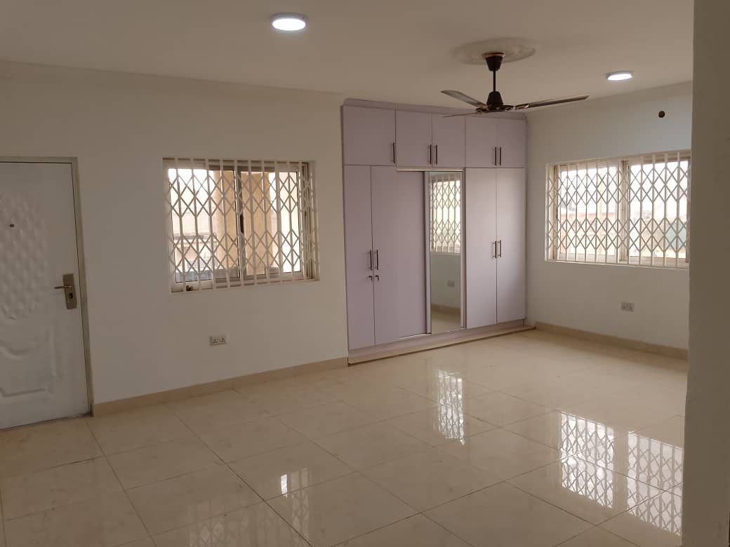 Four (4) Bedroom Semi-detached House For Rent at Lakeside Estate