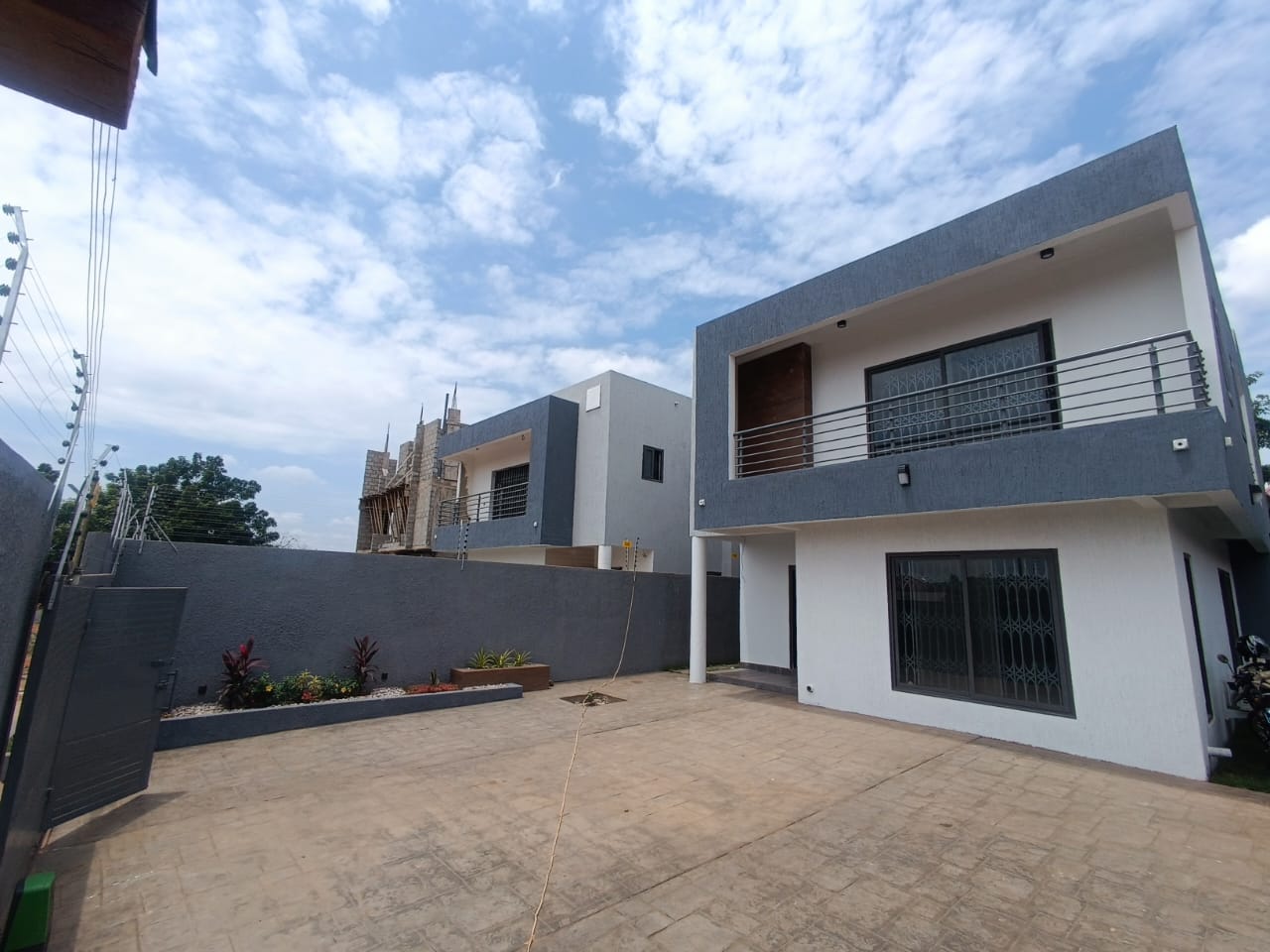 Four (4) Bedroom Townhouse For Sale at Oyarifa