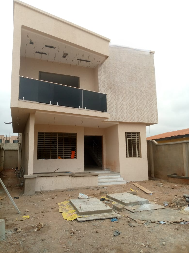 Four (4) Bedroom Townhouse For Sale at Oyarifa