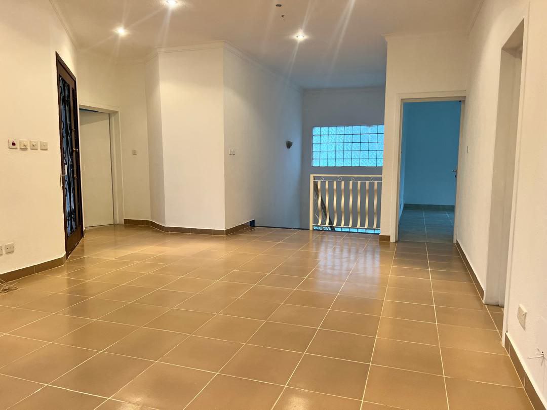 Four (4) Bedroom Townhouse with Boys' Quarters For Rent at Airport Residential Area