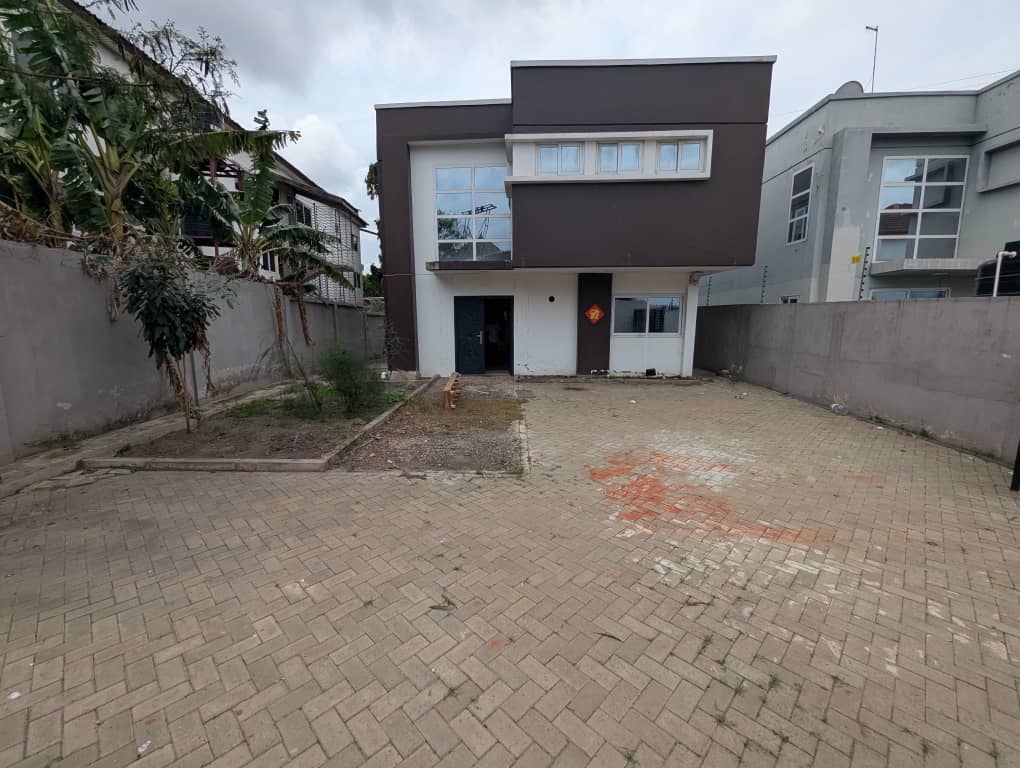 Four (4) Bedrooms House For Rent at Tesano    