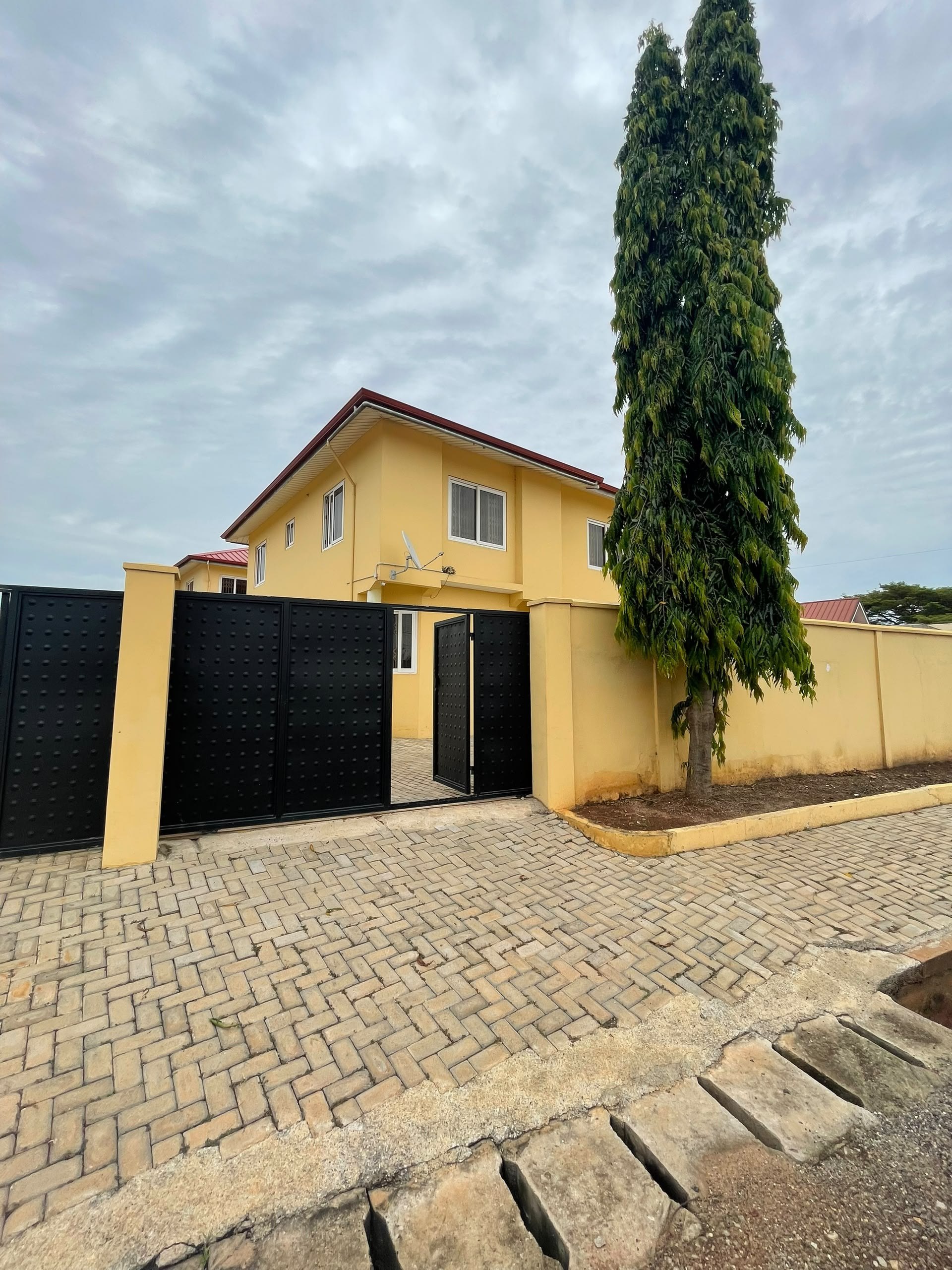 Fully Furnished Four (4) Bedroom House For Rent at Achimota